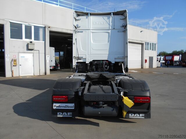 Trattore stradale standard DAF XG 480