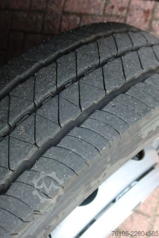Koffer DAF LF 230 FA Bak +Dhollandia 1500 Kg klep + rolstops