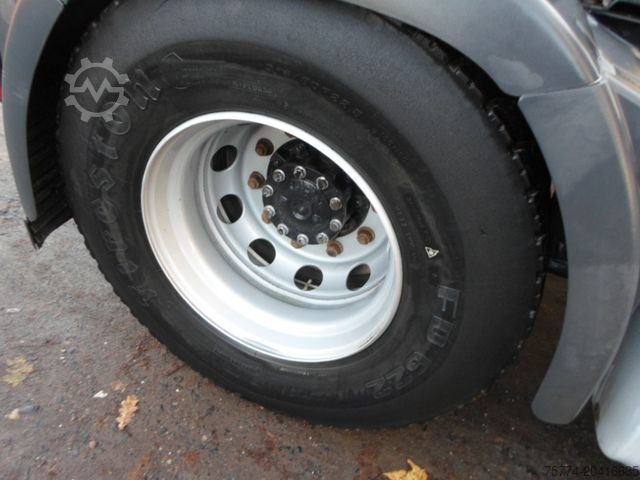 Standard nyergesvontató MAN TGX 18.500/ 4x4/HAD