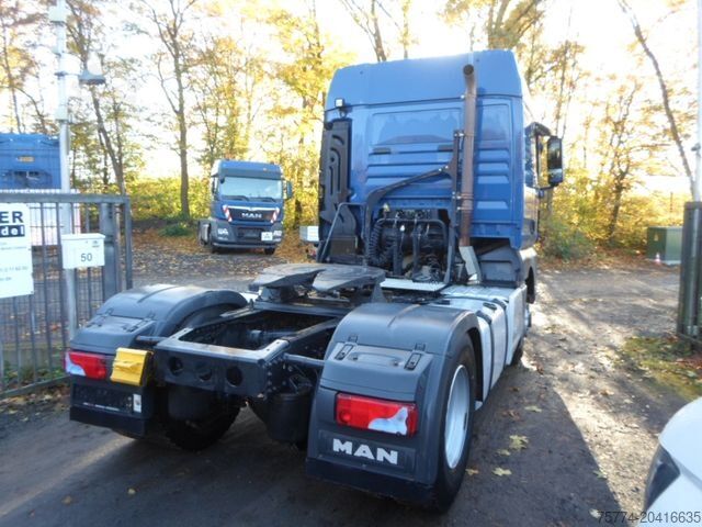 Standard nyergesvontató MAN TGX 18.500/ 4x4/HAD