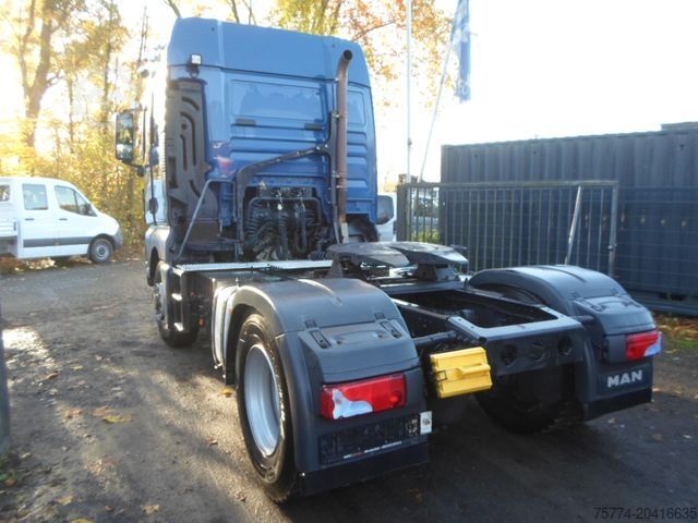 Standard nyergesvontató MAN TGX 18.500/ 4x4/HAD