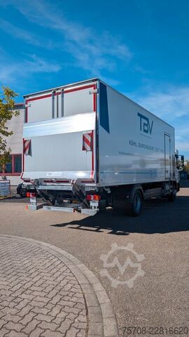 Caminhão frigorífico MERCEDES-BENZ Atego 1624 Kühlkoffer Thermo King