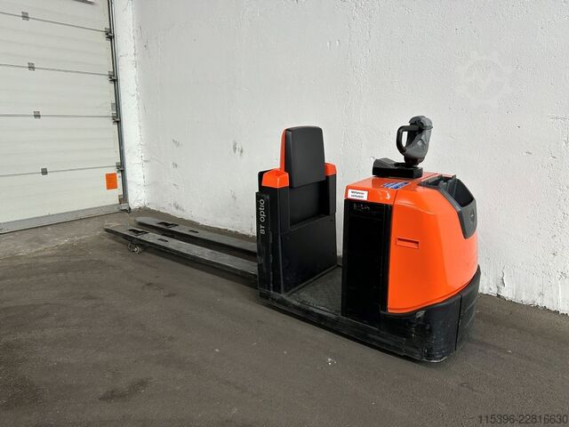 Niskopoziomowy wózek kompletacyjny Toyota OSE 250 - 307 Stunden !!!!