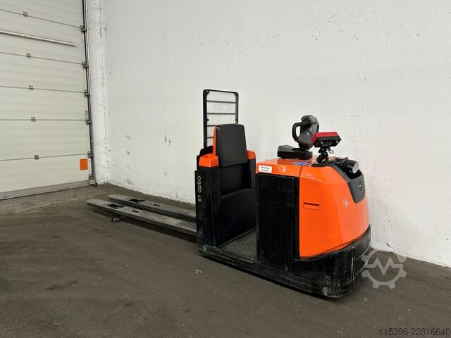 Niskopoziomowy wózek kompletacyjny Toyota OSE 250 - 2477 Stunden !!!!