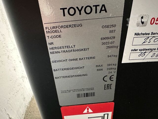 Niskopoziomowy wózek kompletacyjny Toyota OSE 250 - 18 Stunden !!!!