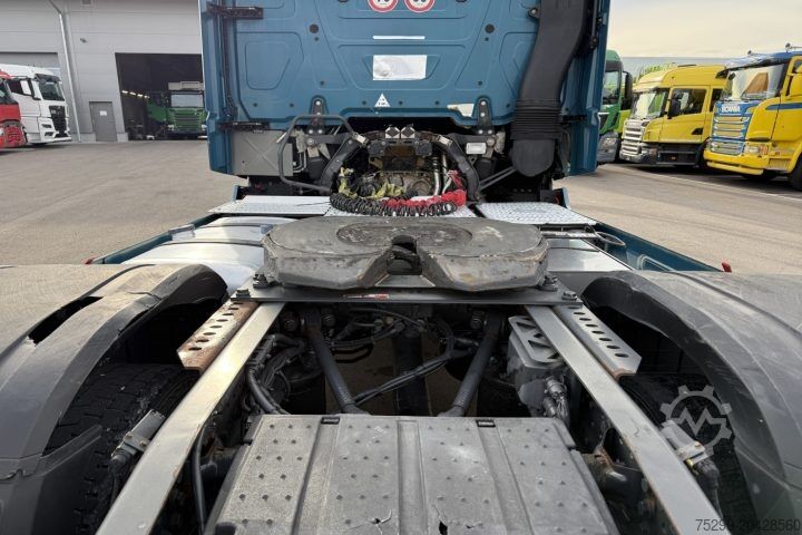 Standaard trekker Mercedes-Benz Actros 1863 4x2 Retarder Big-Block Full Option