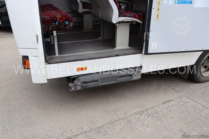 Minibus Mercedes-Benz Vario O813 / Lift / Euro 5 /