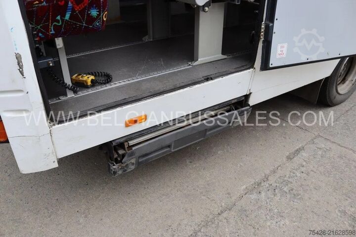 Minibus Mercedes-Benz Vario O813 / Lift / Euro 5 /