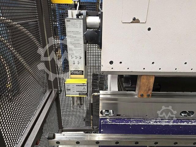 Prensa plegadora Bystronic PR 150x3100