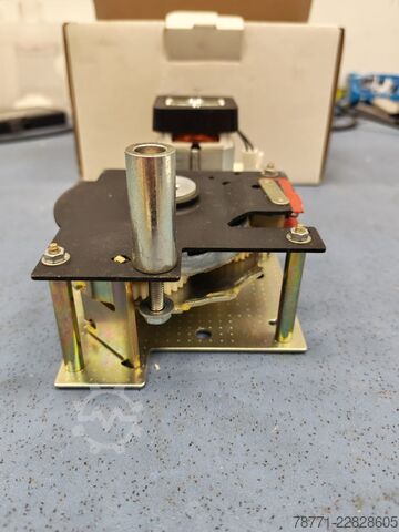 Mechanizm napędowy Merlin Gerlin 0685763C