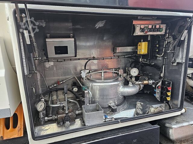 Δεξαμενόπλοιο MAN 15.250 TGM 9000LTR FUEL +PUMP