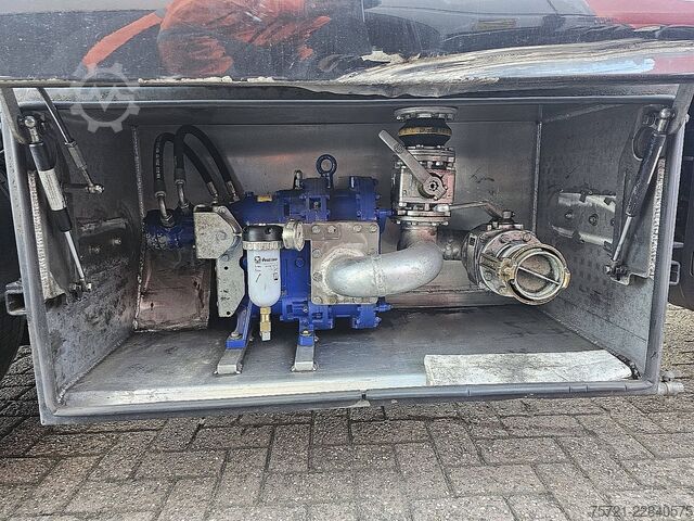 Δεξαμενόπλοιο MAN 15.250 TGM 9000LTR FUEL +PUMP
