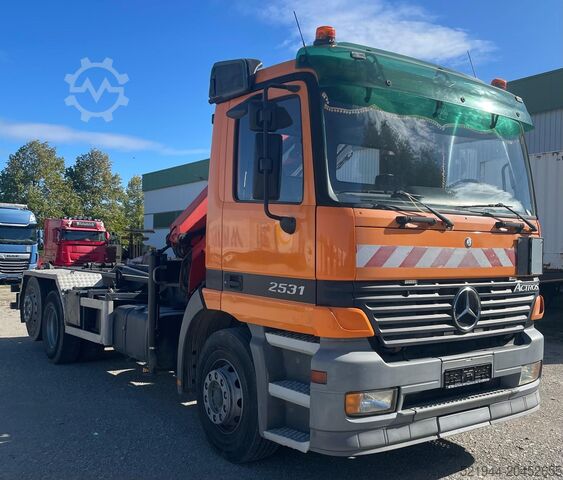 Camion basculant Mercedes-Benz Actros