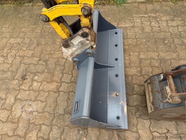 Mini ekskavatör KOMATSU PC26MR-3 / 2020 BJ / 2 x Löffel