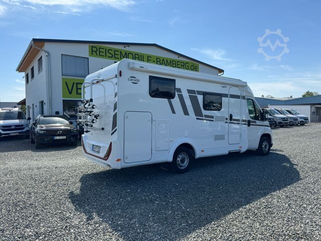 Yarı entegre karavan CARADO V 337