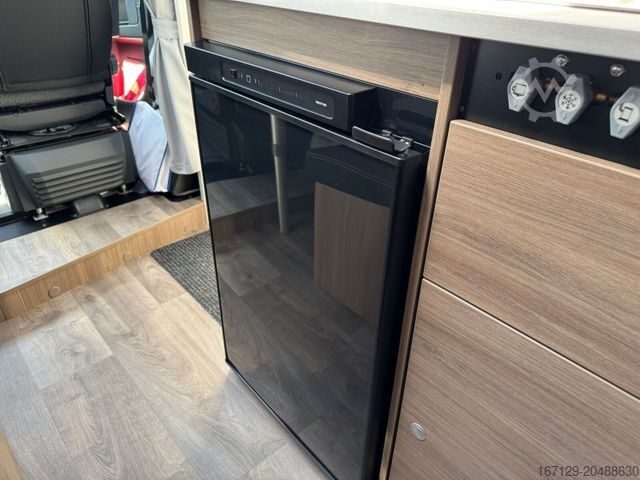 Yarı entegre karavan CARADO V 337