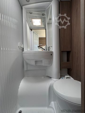 Yarı entegre karavan CARADO V 337