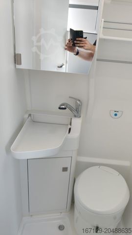 Karavan VOLKSWAGEN Grand California 600 - ohne Hochbett