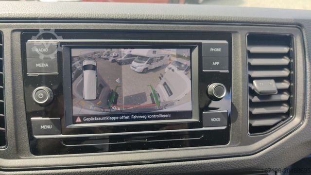 Karavan VOLKSWAGEN Grand California 600 - ohne Hochbett