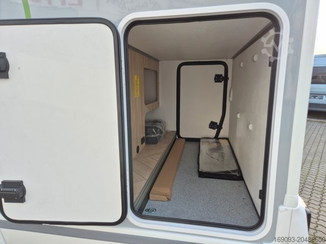 Yarı entegre karavan CHAUSSON 627 Titanium Line *MJ26*Arctic*Hubbett*Automatik