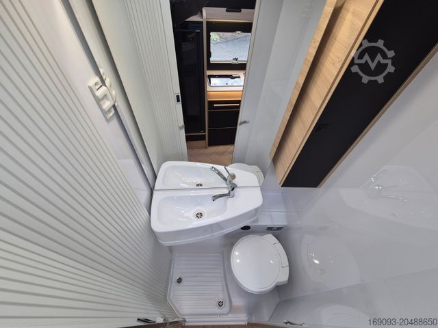 Yarı entegre karavan CHAUSSON 627 Titanium Line *MJ26*Arctic*Hubbett*Automatik