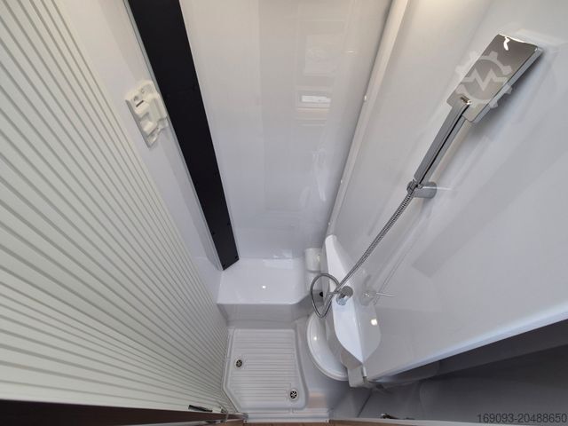 Yarı entegre karavan CHAUSSON 627 Titanium Line *MJ26*Arctic*Hubbett*Automatik