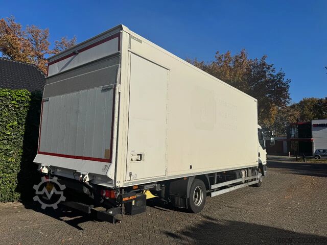 Koffer DAF LF 180 Bakwagen met slaapcabine