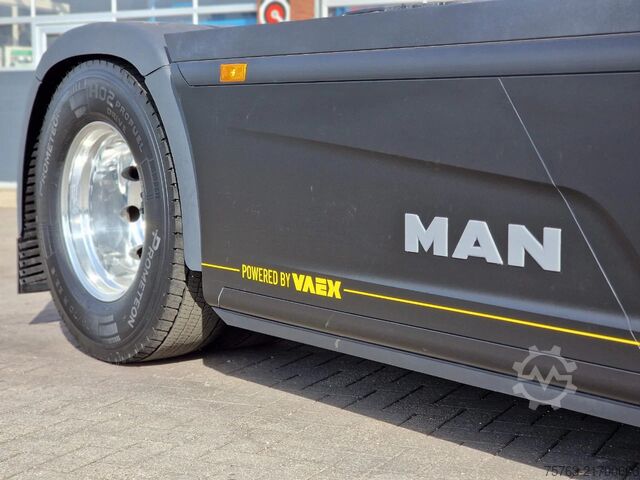 Estándar-SZM MAN TGX 18.520 GX - New - D30 - Retarder - Night cl...