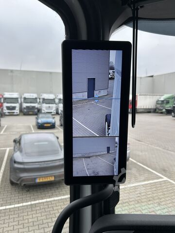 Estándar-SZM DAF XG 480 FT / 142 dkm / Tacho V2 / Mirror Cams / ...