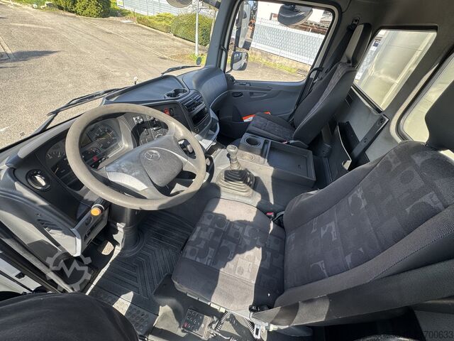 Axor 1829 L plataforma, 7,35 m, suspensión neumática Mercedes-Benz Axor 1829 L Pritsche 7,35m, Luftfederung