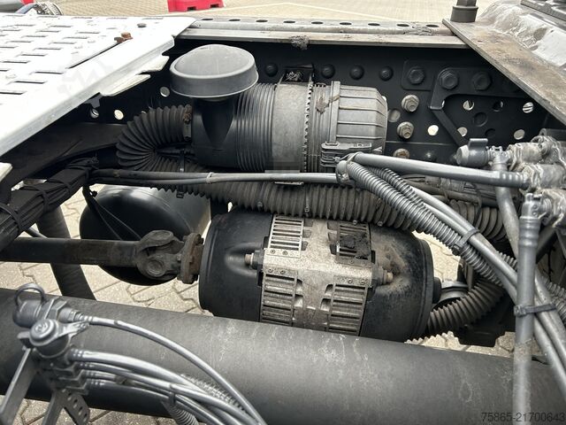 Estándar-SZM Mercedes-Benz Actros 1845 Gigaspace / Tacho V2 / Blower - PTO...