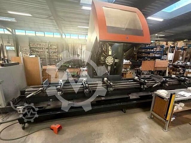 Οριζόντιο κέντρο κατεργασίας CNC Elumatec SBZ 130