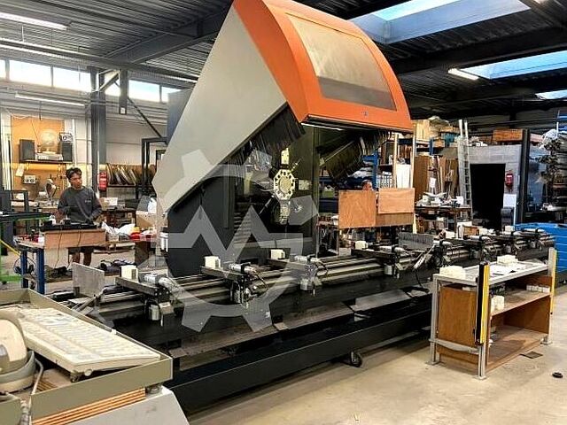 Οριζόντιο κέντρο κατεργασίας CNC Elumatec SBZ 130