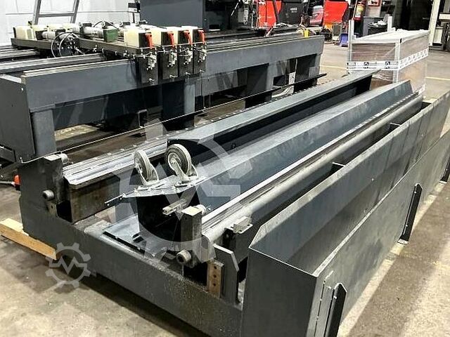 Οριζόντιο κέντρο κατεργασίας CNC Elumatec SBZ 130