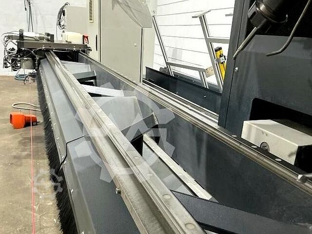 Οριζόντιο κέντρο κατεργασίας CNC Elumatec SBZ 130