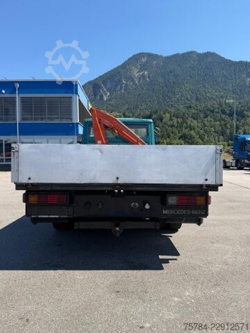 Furgonetka pick-up MERCEDES-BENZ 609D KRAN AHK SUPER ZUSTAND!