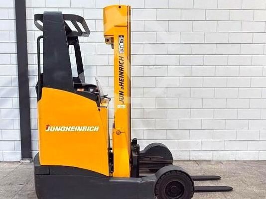 Chariot à mât rétractable Jungheinrich ETV C16