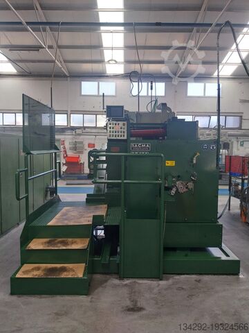 Machine voor het maken van schroeven SACMA SP250