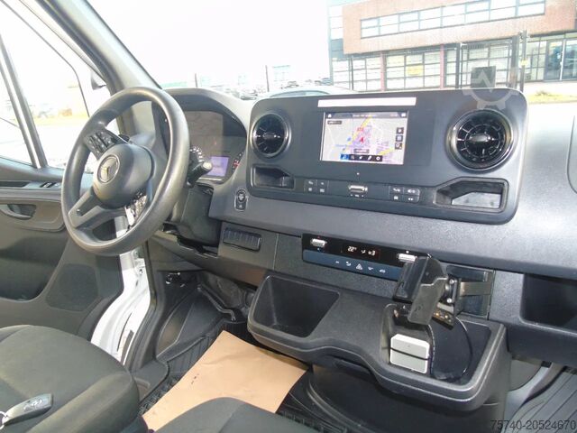 Maleta Mercedes-Benz Sprinter 314 + lift