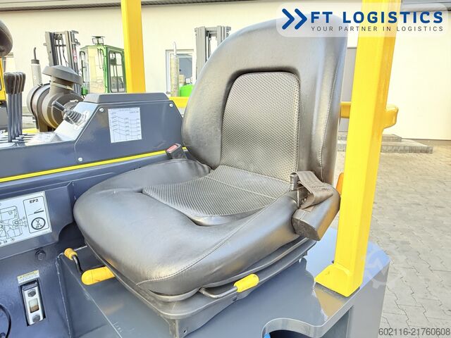 Fyrvägstruck Combilift CB3000 GAS TRIPLEX 4900 FREE-LIFT
