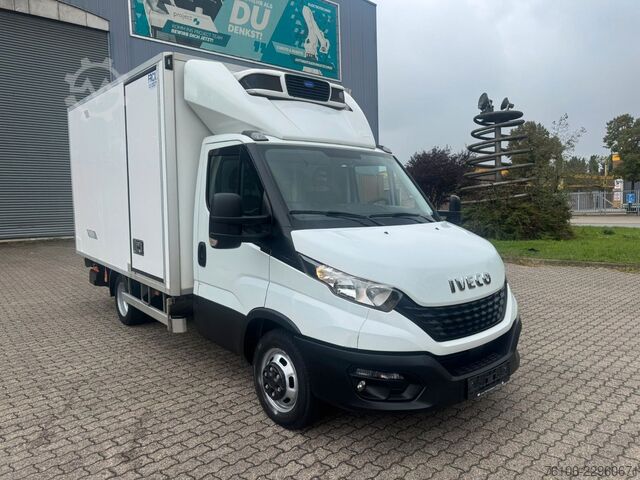 Izotermiczny van chłodnia IVECO Daily 35C14 Tiefkühlkoffer mit LBW **Carrier***
