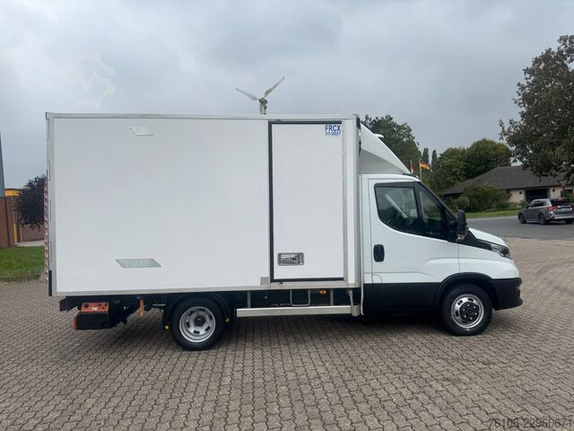 Izotermiczny van chłodnia IVECO Daily 35C14 Tiefkühlkoffer mit LBW **Carrier***