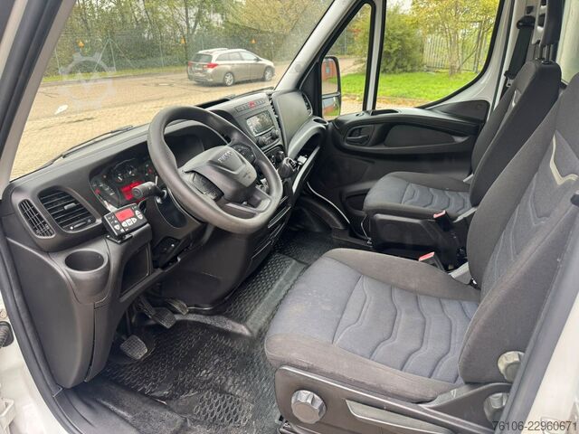 Izotermiczny van chłodnia IVECO Daily 35C14 Tiefkühlkoffer mit LBW **Carrier***