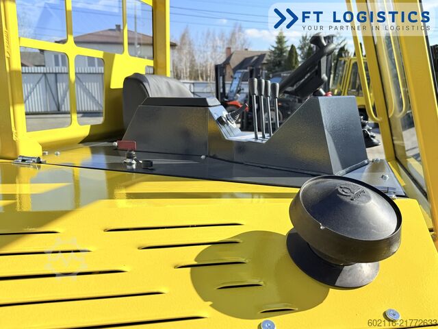 Wózek widłowy czterokierunkowy Combilift CB4500 GAS TRIPLEX 6400 FORK POSITIONER