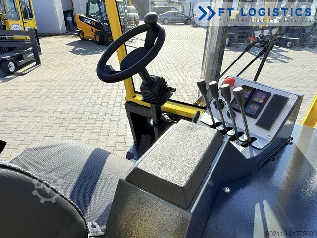 Wózek widłowy czterokierunkowy Combilift CB4500 GAS TRIPLEX 6400 FORK POSITIONER