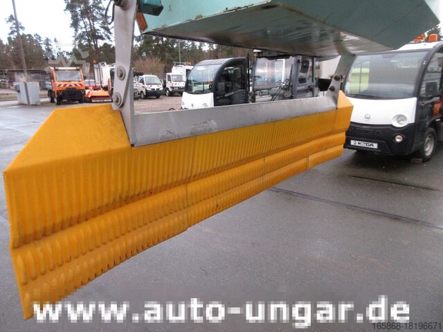 Gemeentelijk voertuig Kässbohrer BeachTech STR 2000 BeachCleaner