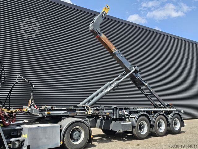Hakenarmsystem Van Bouwel 25T HOOKLIFT / ABROLKIPPER / LIFT AXLE