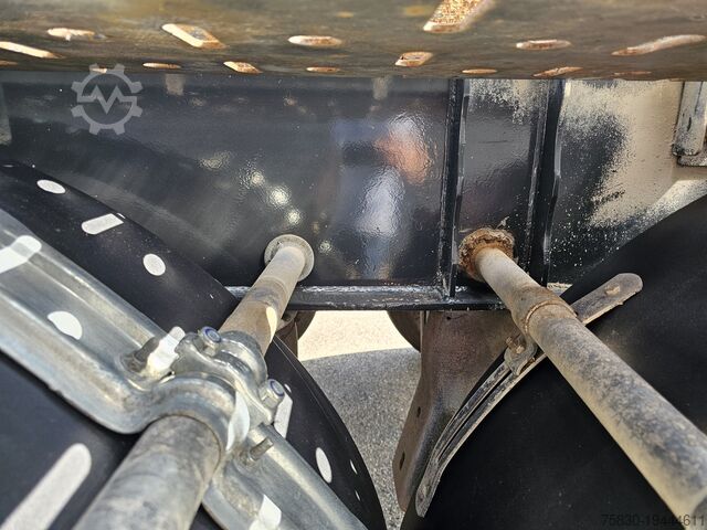 Hakenarmsystem Van Bouwel 25T HOOKLIFT / ABROLKIPPER / LIFT AXLE