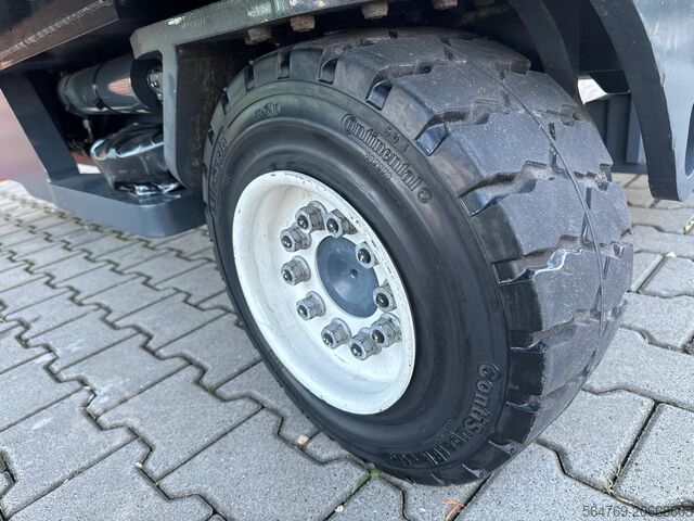 Τετρακατευθυνόμενο περονοφόρο ανυψωτικό όχημα Combilift C4000/ 2021 year / 1708 hours !!!!