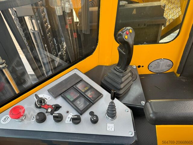 4-weg vorkheftruck Combilift C6000 / LPG / 2017 year/ Free lift